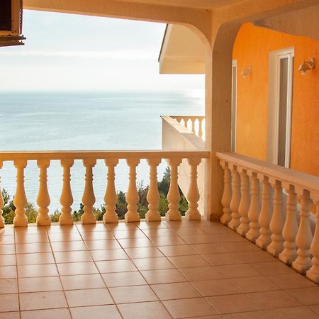 Snezna Kraljica Apartment Sutomore Bagian luar foto