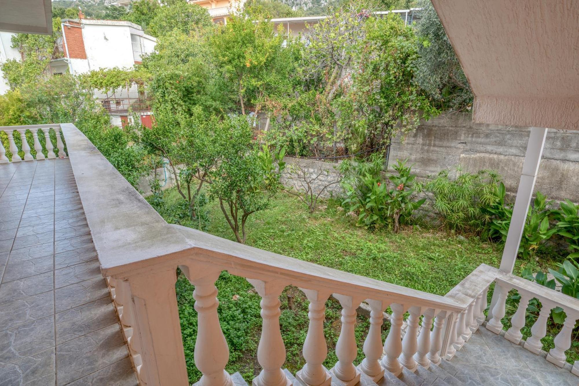 Snezna Kraljica Apartment Sutomore Bagian luar foto